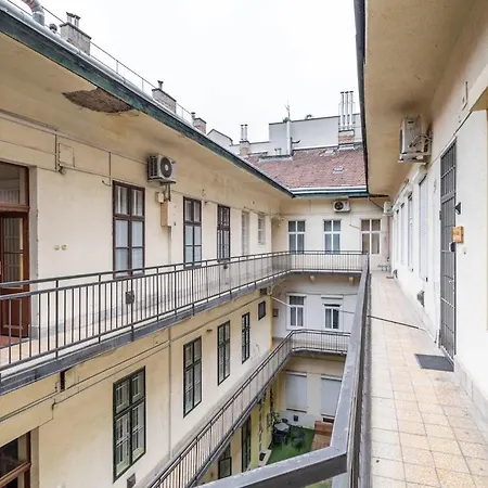 Phoenix - Himalayan Salt & Διαμέρισμα