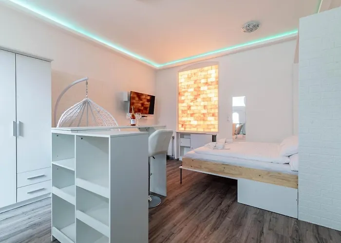 Apartment Phoenix - Himalayan Salt & *