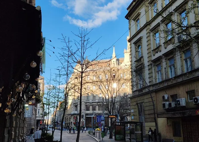 Phoenix - Himalayan Salt & Budapest